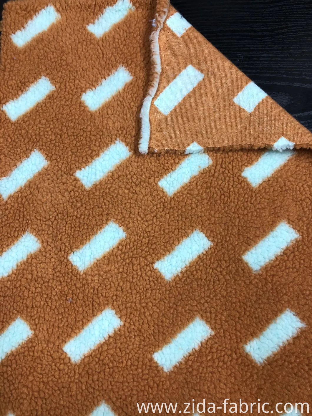 100%Polyester Lambswool Jacquard Knitted Fabric (Berber Fleece)